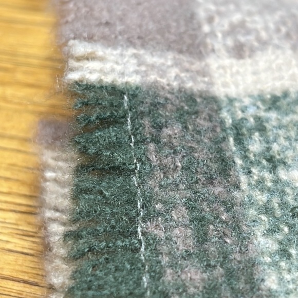 NWT FALLS CREEK SCARF - Picture 8 of 13